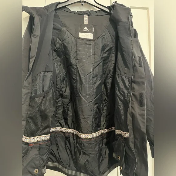 NWT Burton Eastfall Women's Black Insulated Ski Snowboard Parka - Picture 8 of 12